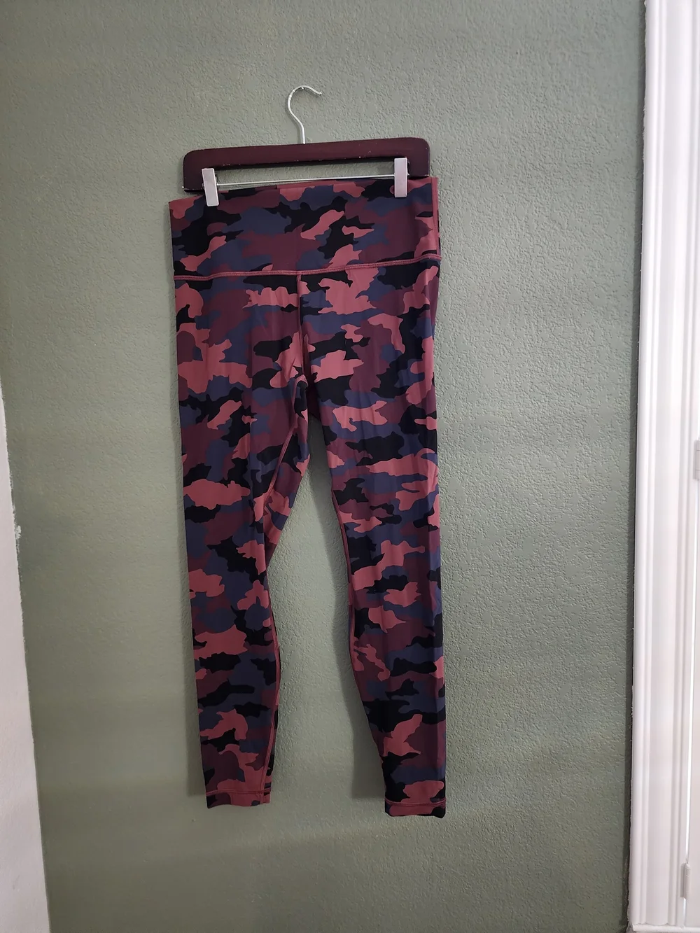 Lululemon Wunder Under High-Rise Tight 28” Full-On Luxtreme Camo Size 12 W5BTES